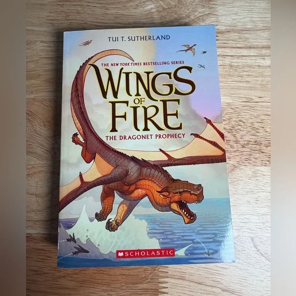 Wings of Fire Book Set - The First 8 Books - Picture 2 of 12